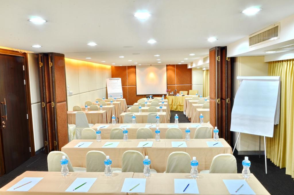 Ziniza The Boutique Service Apartment Bangkok Exterior foto
